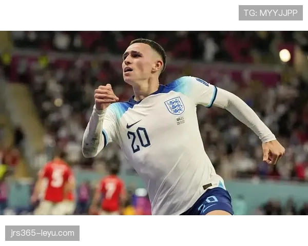 揭秘福登体能训练方法:锻造英超顶级球员的成功之路 揭秘福登体能训练方法:锻造英超顶级球员的成功之路