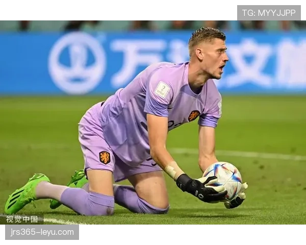 范加尔再展战术 genius，率队迎关键胜利表现亮眼